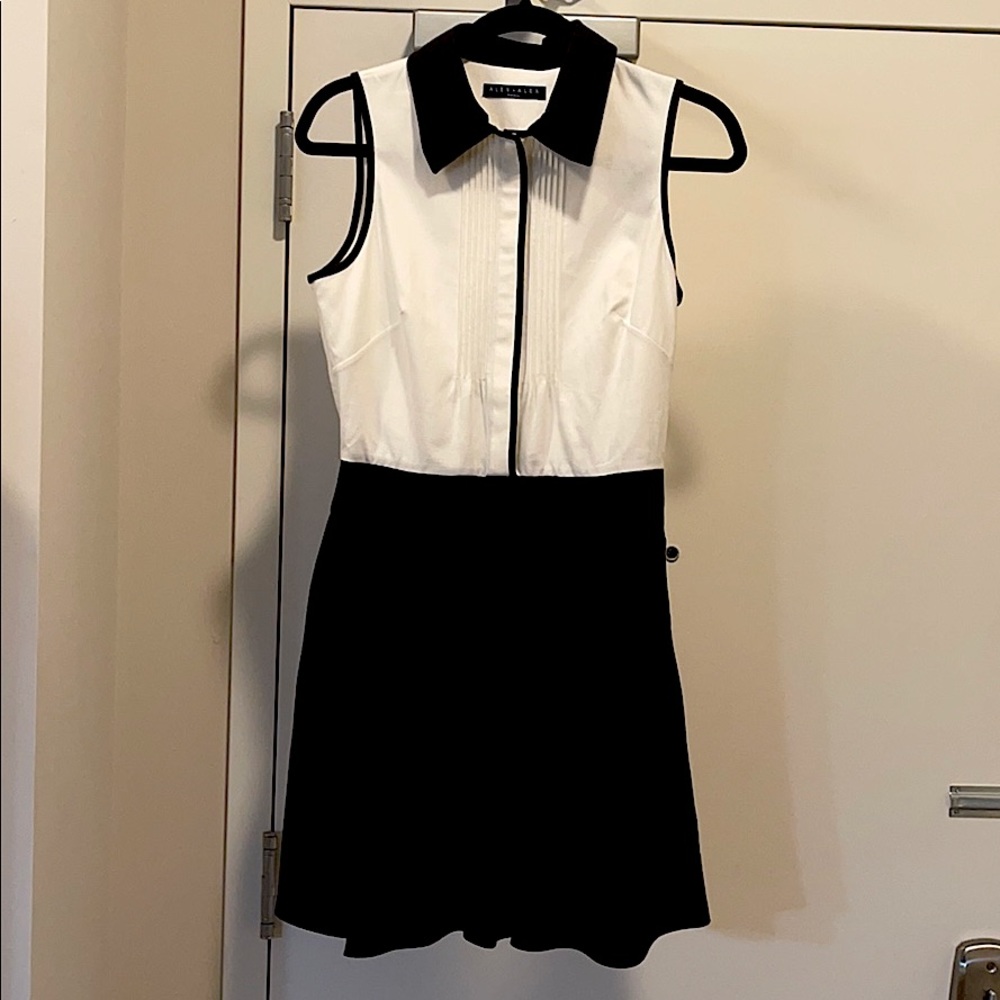 New gorgeous sleeveless Cocktail dress